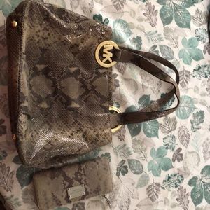 Michael Kors Snakeskin Shoulder/Handbag